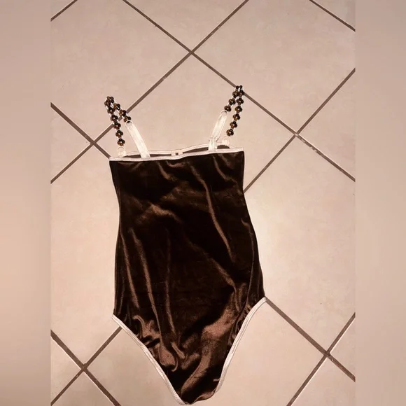 Ami muse Studio Brown Velvet One-Piece with Cream Trim and Beaded Accents - Picture 3 of 5